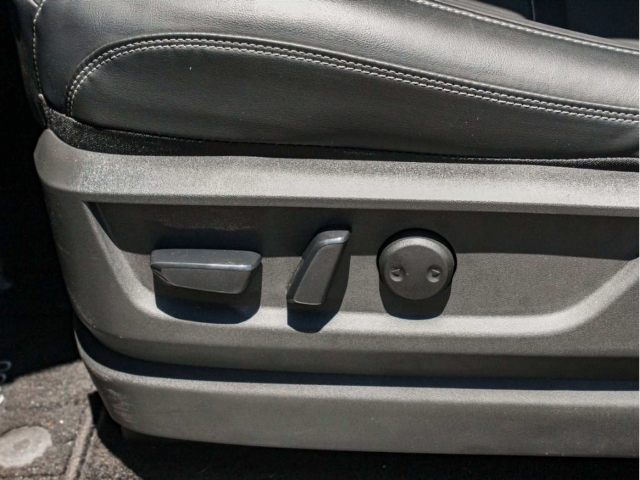 Used 2025 INFINITI QX80 Pure AWD/4WD image 16