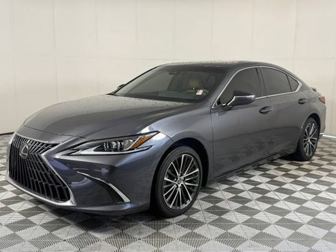 Used 2024 Lexus ES 300h w/ Premium Package FWD image 2