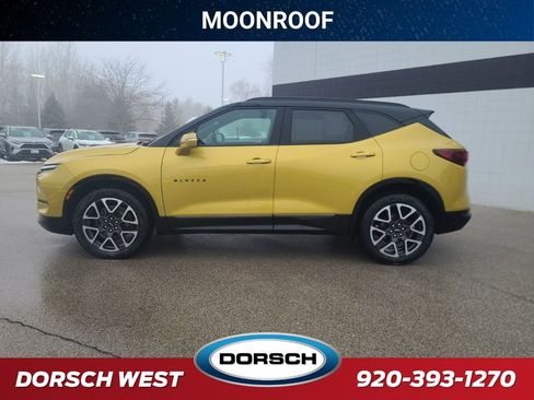 Used 2023 Chevrolet Blazer RS AWD/4WD image 3