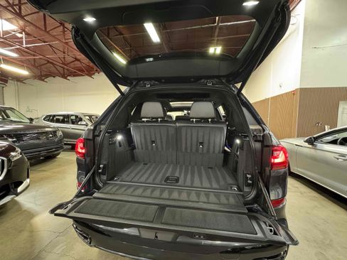 Used 2022 BMW X7 xDrive40i w/ M Sport Package AWD/4WD image 78