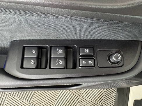 Used 2016 Subaru Outback 2.5i Premium AWD/4WD image 13