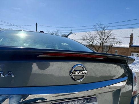 Used 2015 Nissan Altima 2.5 S w/ Sport Value Package image 6