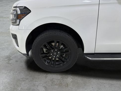 Used 2022 Ford Expedition Max XLT RWD image 9