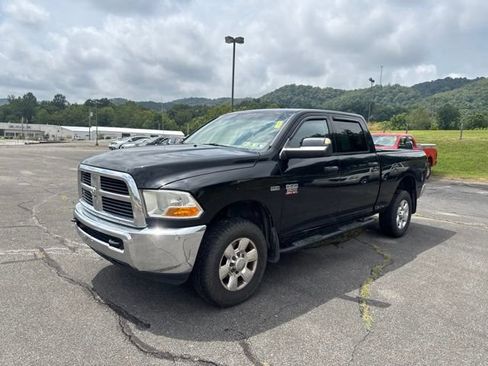 Used 2012 RAM 2500 ST w/ Chrome Appearance Group AWD/4WD image 4