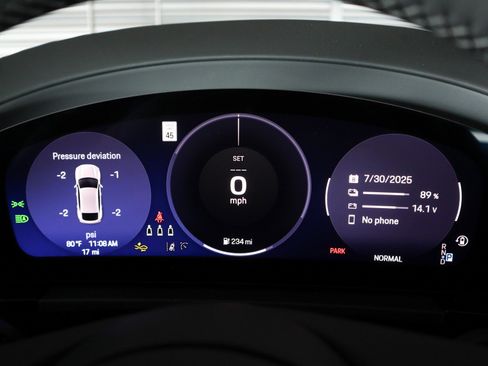 New 2025 Porsche Macan Turbo Electric image 16