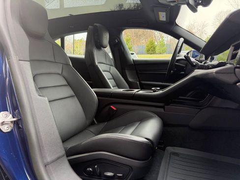 Certified 2023 Porsche Taycan 4S image 22