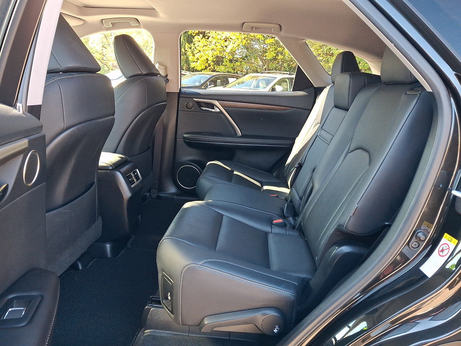 Certified 2020 Lexus RX 350L Premium w/ Premium Package AWD/4WD image 11