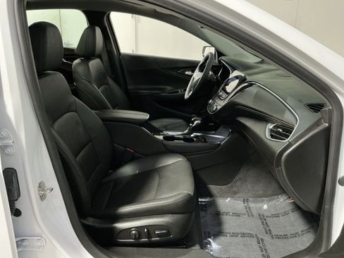 Used 2024 Chevrolet Malibu LT image 33