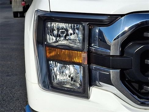 Used 2023 Ford F150 XLT image 12