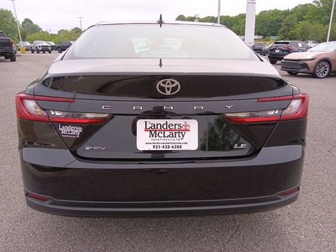 Used 2025 Toyota Camry LE FWD image 4