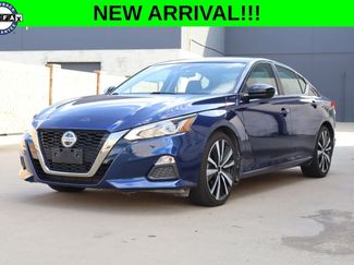 Used 2020 Nissan Altima 2.5 SR FWD video 1