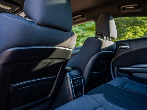 Used 2017 Dodge Charger R/T RWD image 29