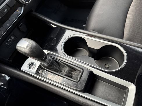 Used 2024 Nissan Altima 2.5 SV image 23