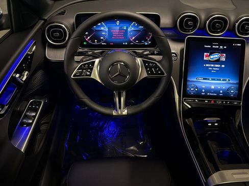 New 2026 Mercedes-Benz C 300 Sedan image 13