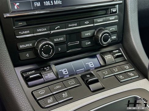 Used 2015 Porsche 911 Carrera image 13