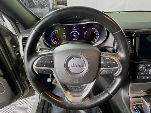 Used 2021 Jeep Grand Cherokee Laredo X AWD/4WD image 10