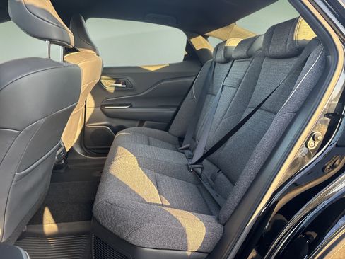 Used 2023 Toyota Crown XLE image 17