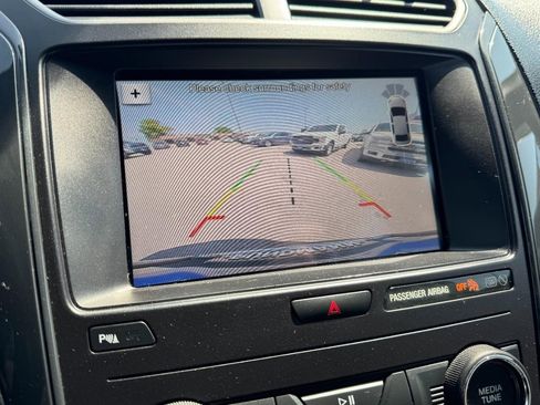 Used 2018 Ford Explorer XLT w/ Equipment Group 202A FWD image 21