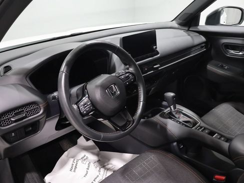 Used 2023 Honda HR-V Sport image 16
