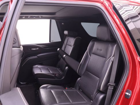 Used 2021 Cadillac Escalade Sport w/ Driver Assist Tech Package image 16