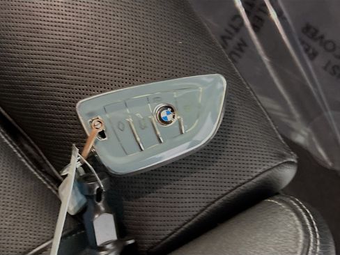 Used 2017 BMW 740e xDrive AWD/4WD image 36