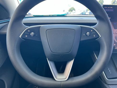 Used 2026 Tesla Model Y 2WD image 24