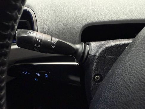Used 2017 Toyota Prius Four Touring w/ Premium Convenience Package FWD image 16