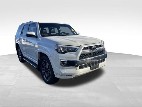 Used 2018 Toyota 4Runner Limited image 1