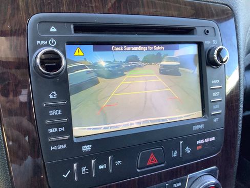 Used 2015 Chevrolet Traverse LTZ AWD/4WD image 58