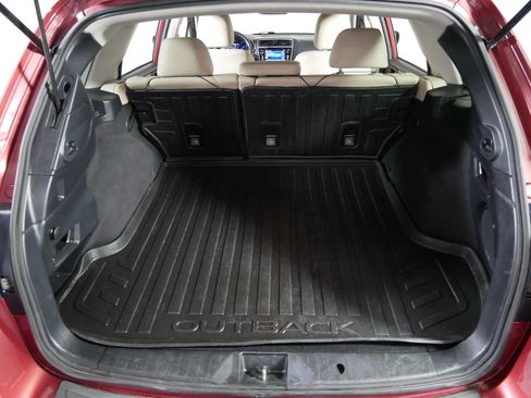 Used 2018 Subaru Outback 2.5i Limited AWD/4WD image 18
