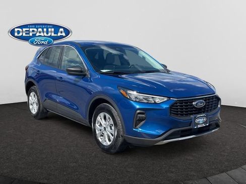 Used 2023 Ford Escape Active w/ Tech Pack #1 AWD/4WD image 9
