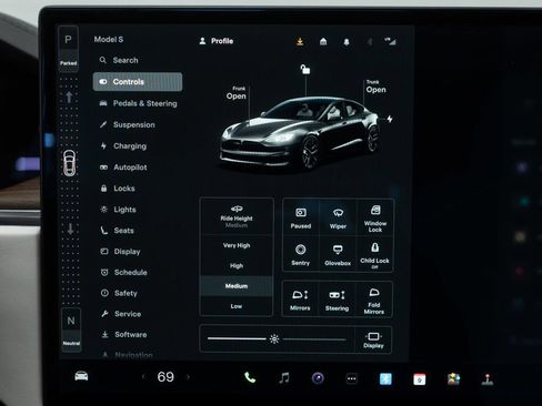 Used 2022 Tesla Model S Standard Range image 21