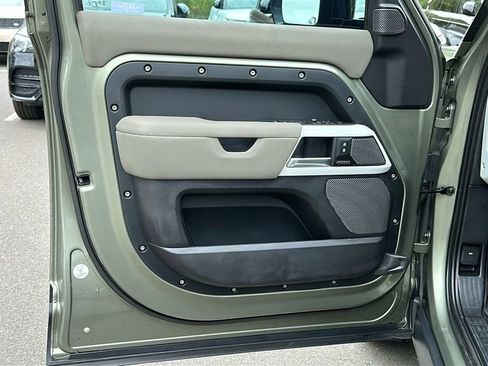 Certified 2023 Land Rover Defender 110 SE image 9