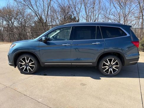 Used 2022 Honda Pilot Elite image 2