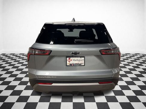 New 2026 Chevrolet Equinox LT w/ Convenience Package II image 5