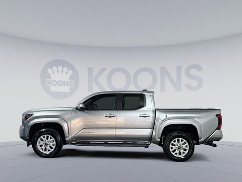 Used 2024 Toyota Tacoma SR5 image 2