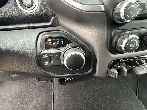 Used 2024 RAM 2500 Big Horn w/ Bed Utility Group image 30