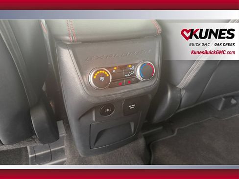 Used 2025 Ford Explorer ST AWD/4WD image 34