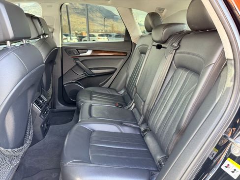 Used 2019 Audi Q5 2.0T Premium w/ Convenience Package image 18