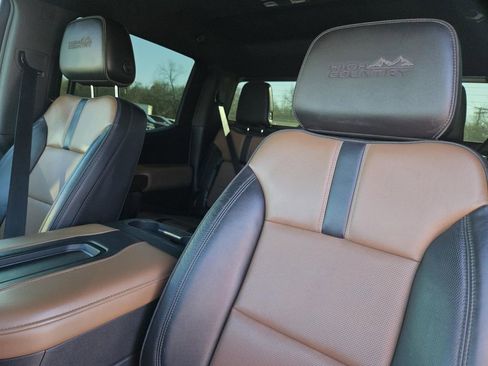 Certified 2020 Chevrolet Silverado 1500 High Country w/ Technology Package image 24