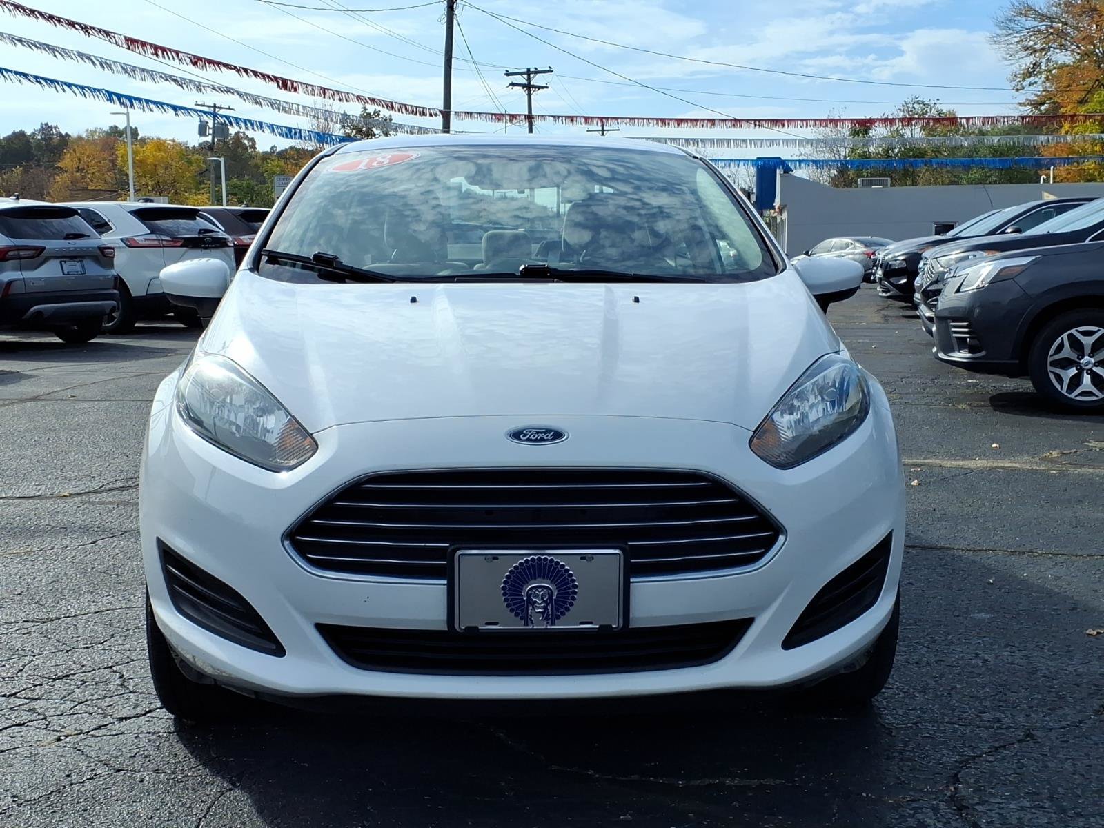 Used 2018 Ford Fiesta SE FWD image 2