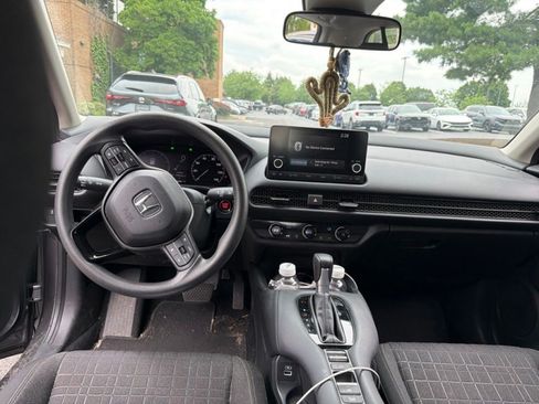 Used 2023 Honda HR-V LX image 13