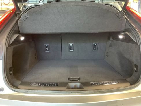 Used 2024 Cadillac XT4 Premium Luxury AWD/4WD image 18