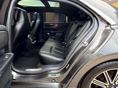 Used 2017 Lincoln Continental Reserve w/ Climate Package image 8