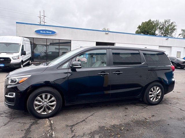 Used 2020 Kia Sedona LX FWD image 4