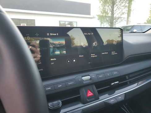 Used 2025 Kia K4 EX image 21