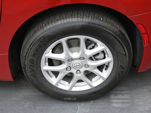 New 2025 Chrysler Voyager LX image 37