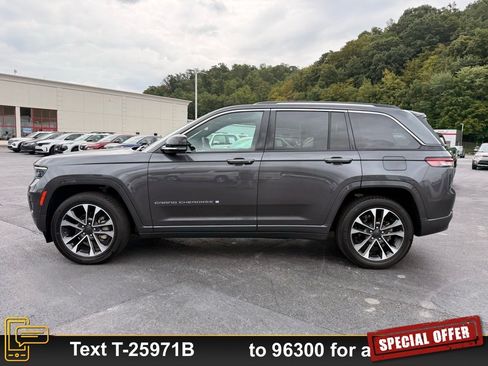 Used 2023 Jeep Grand Cherokee Overland image 10
