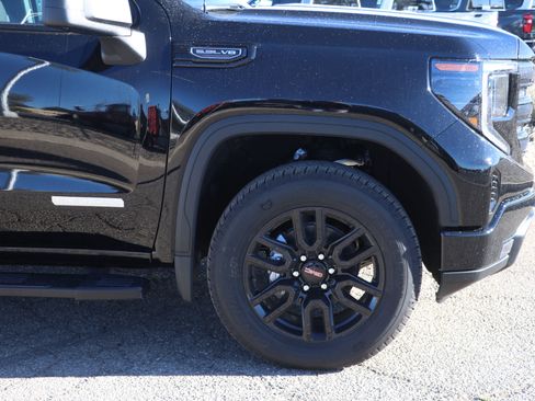 New 2026 GMC Sierra 1500 Elevation w/ LPO, Elevation Black Package image 9