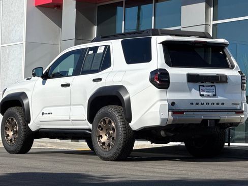 Certified 2025 Toyota 4Runner Trailhunter image 8